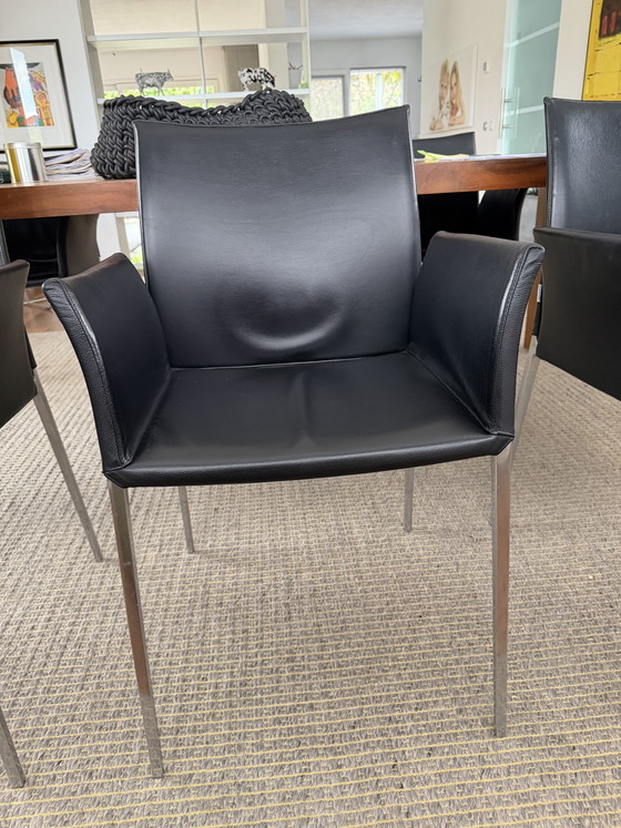 6x Zanotti Lia eetkamerstoelen met armleuning zwart – Zanotta, Leather, Metal (photo 12 of 15)