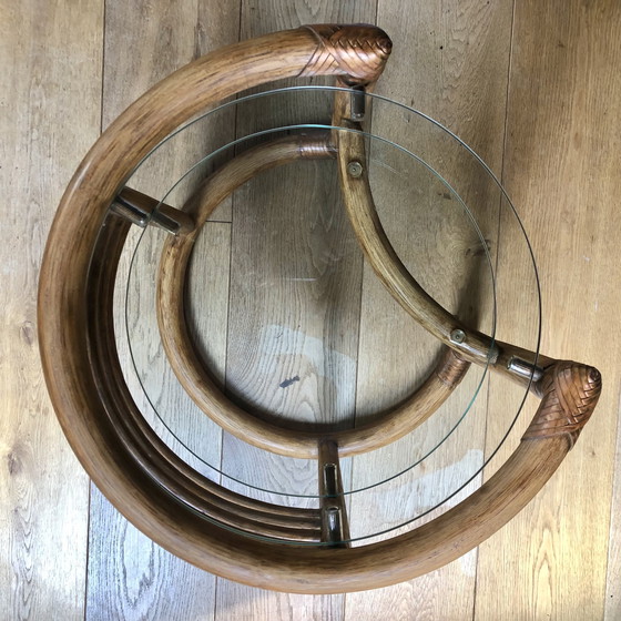 Image 1 of Rotan tafel 