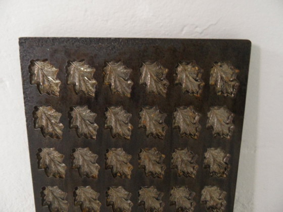 Image 1 of Stampo per cioccolato in metallo vintage