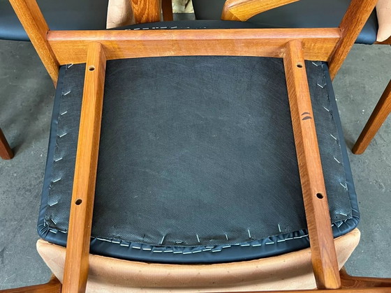 Image 1 of 4x sedia da pranzo in teak anni &#39;60 e &#39;70 Henning Kjaernulf Korup Stolefabric mod. 23