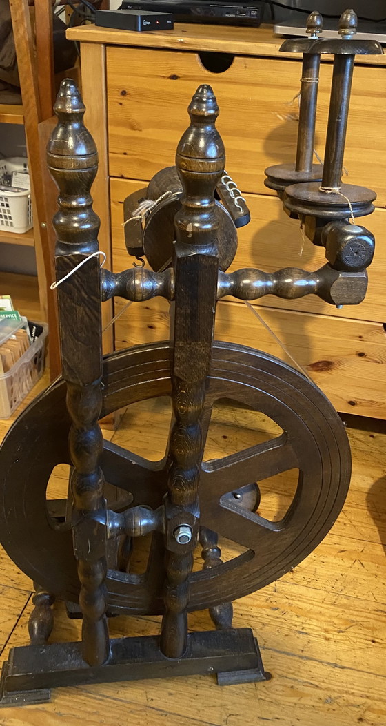 Image 1 of Spinnewiel