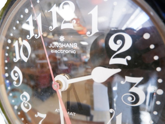 Image 1 of Junghans ATO-MAT Keramik-Wanduhr