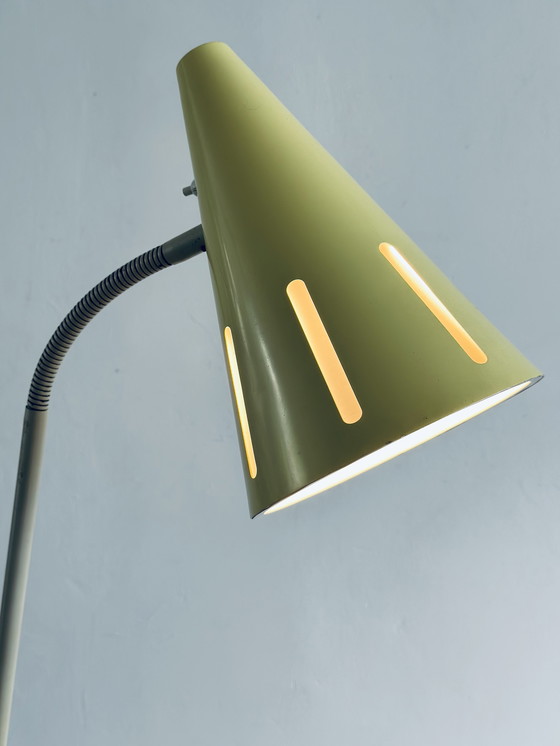 Image 1 of LAMPE DE SOL 'SUN SERIES' PAR H. BUSQUET POUR HALA ZEIST, PAYS-BAS Années 1950