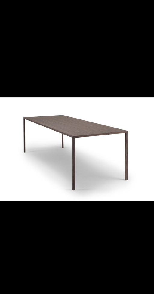 Tavolo Slim di Arco