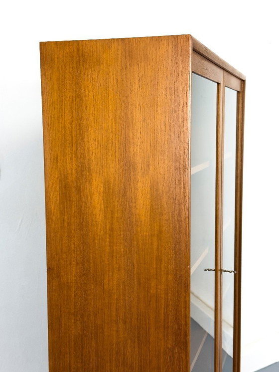 Image 1 of Mobiletto in teak con ante in vetro di WK Möbel, anni '70