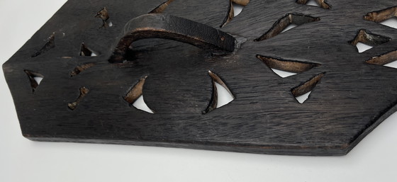 Image 1 of Relieve mural etnográfico tallado a mano, madera oscura, totalmente calado.