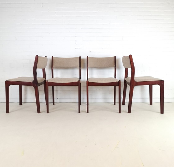 Image 1 of 4 chaises vintage de design danois Findahl en bois et tissu