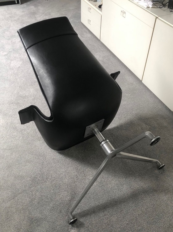 FK Tulip Chair From KILL International. – Armchairs, Leather (photo 7 of 15)
