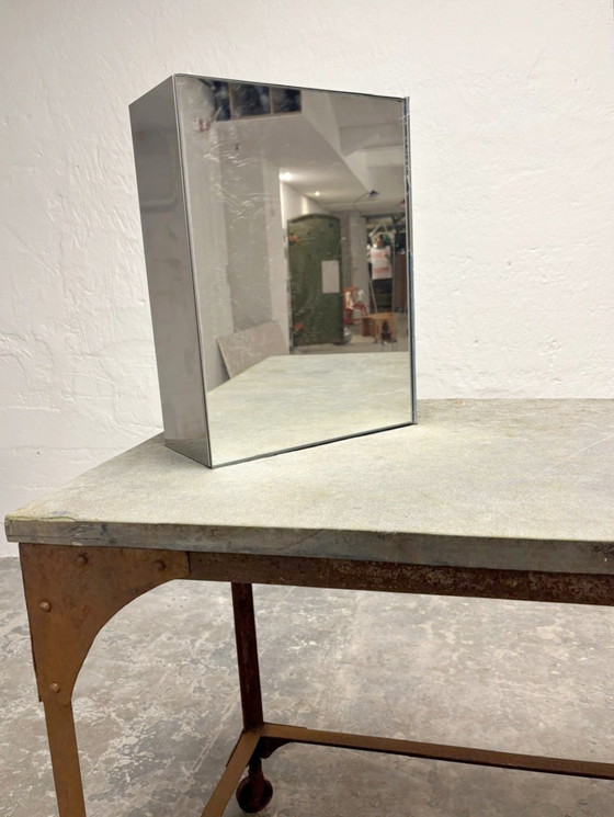 Image 1 of Medizinschrank