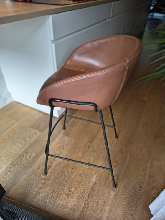 Zuiver Feston Sgabello da Bar Marrone Cognac 65 cm – Sgabelli da bar, Metallo, Skai (photo 7 of 8)