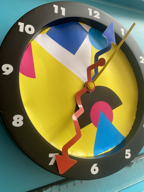 Image 1 of Wanduhr 22cm Memphis Stil 3D Optik Design