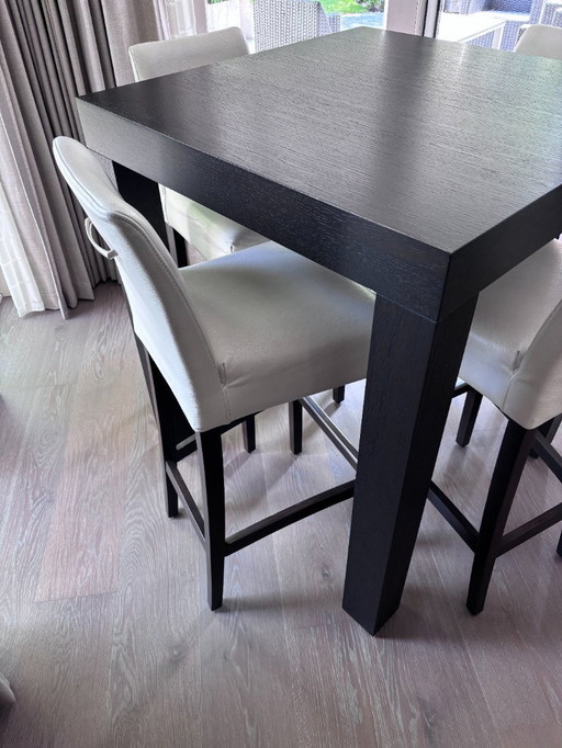 Bar table + bar chairs