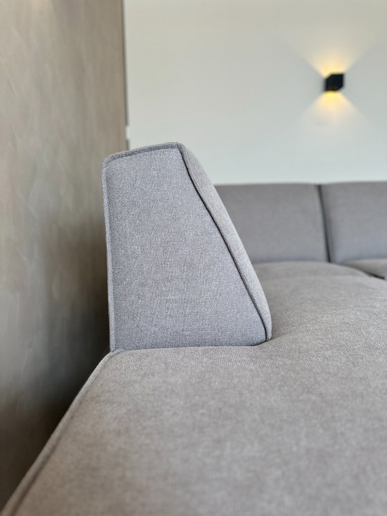 Image 1 of Divano campione grigio chiaro in perfette condizioni, 268x205 cm