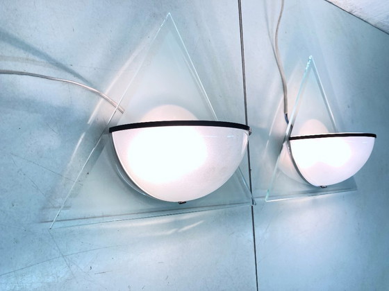 Image 1 of 2 Lampade da parete in vetro Lamperti Illo Design Alberto Podesta anni '80 Postmoderno