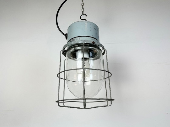 Image 1 of Lampada industriale a gabbia in alluminio con vetro trasparente di Elektrosvit, anni '70