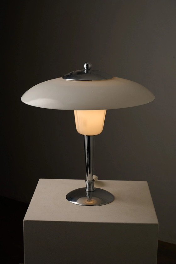 Art Deco Glass Mushroom Table Lamp (photo 3 of 11)