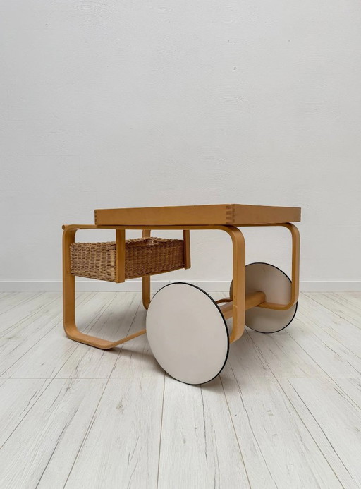 Vintage Alvar Aalto Model 900 Theeservieswagen voor Artek Finland