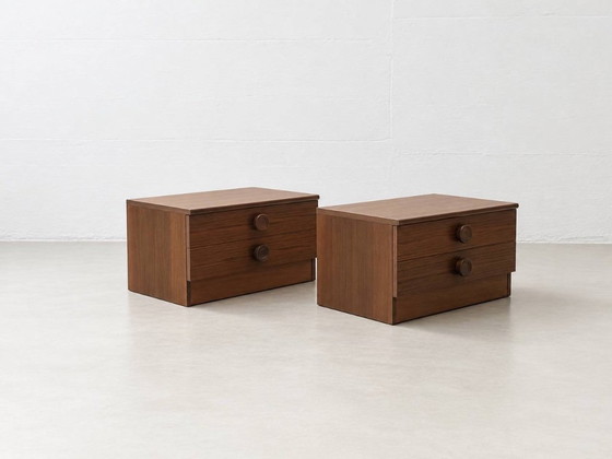 2 Mid-Century Nightstands, 1970s – Wood (photo 4 of 13)