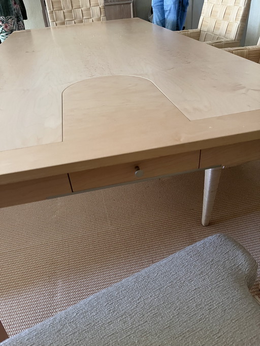 Tafel Giorgetti Chi Wing Lo
