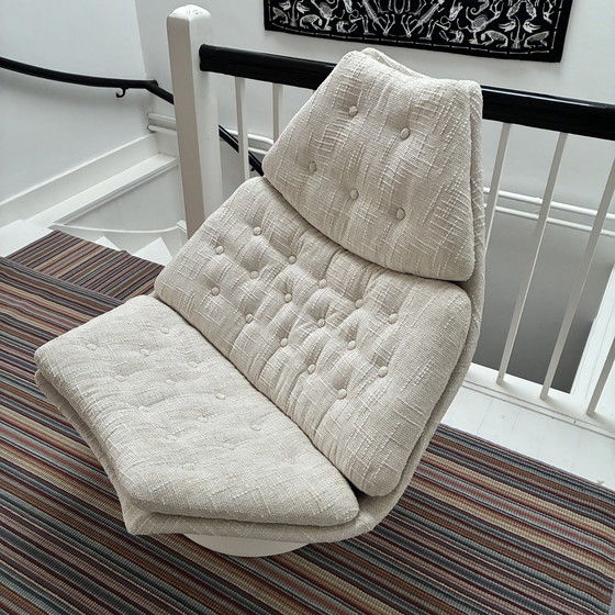 Image 1 of Artifort 588