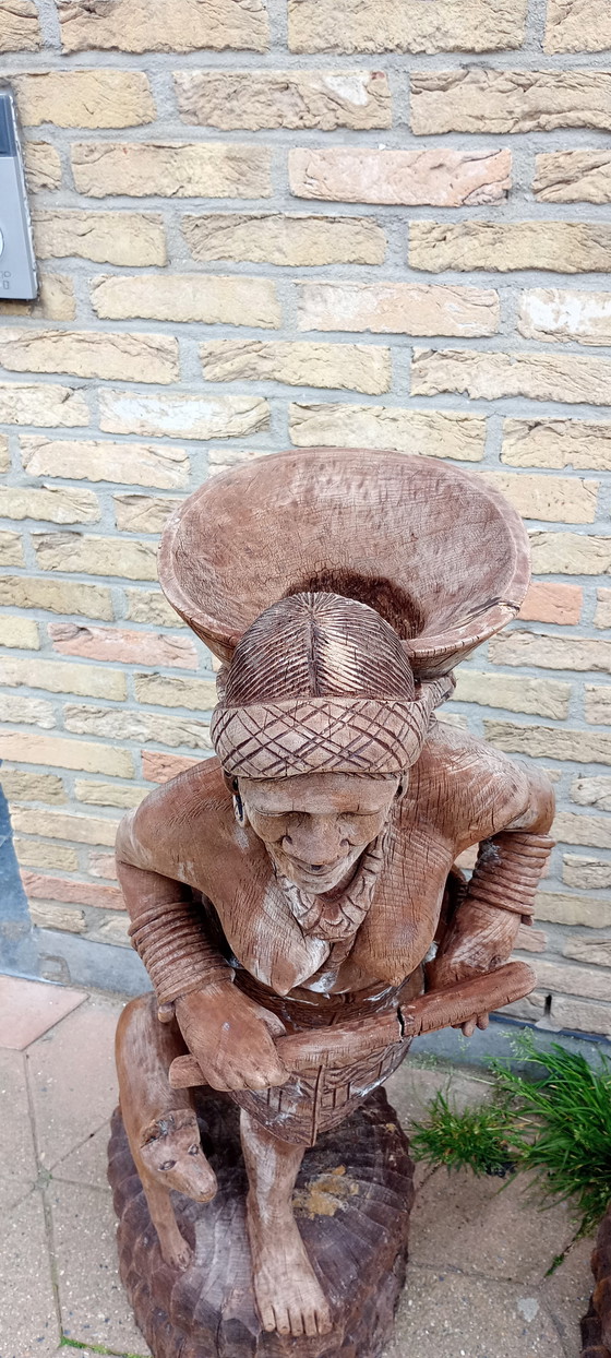 Image 1 of Zwei aus Holz geschnitzte Jäger