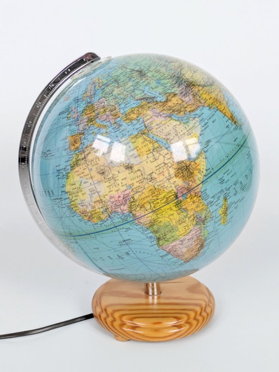 Image 1 of Columbus Duplex verlichte wereldbol uit de jaren 80: politieke en fysische kaart, grenenhouten voet, Europese stekker