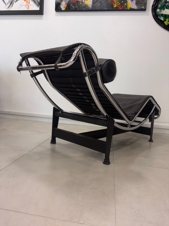 Chaise longue LC4 di Le Corbusier per Cassina, anni '90 – Pelle (photo 4 of 15)