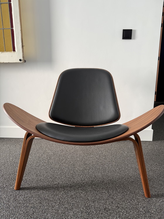 Image 1 of Silla Carl Hansen & Son CH07 Shell