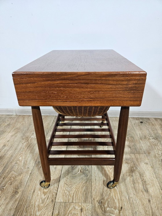 Image 1 of Armario de costura de la década de 1950, Ejvind A. Johansson para Vitze, Dinamarca.