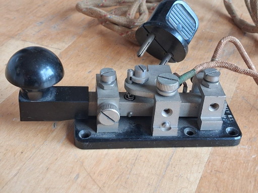 Britse militaire morsesleutel, 1940 – decoratieve objecten, Iron