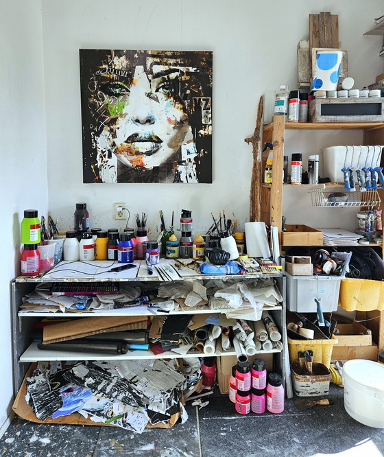 Image 1 of Wouter van Donselaar - XX Face006A