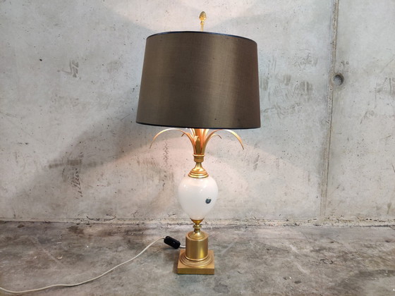 Image 1 of Messing en opaline ananasblad tafellamp 1960