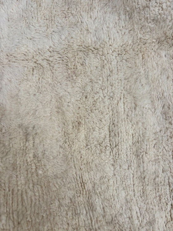 Image 1 of Großer marokkanischer Beni Ouarain Teppich – 280 x 410 cm – Handgefertigter minimalistischer Wollteppich in Natur-Elfenbein