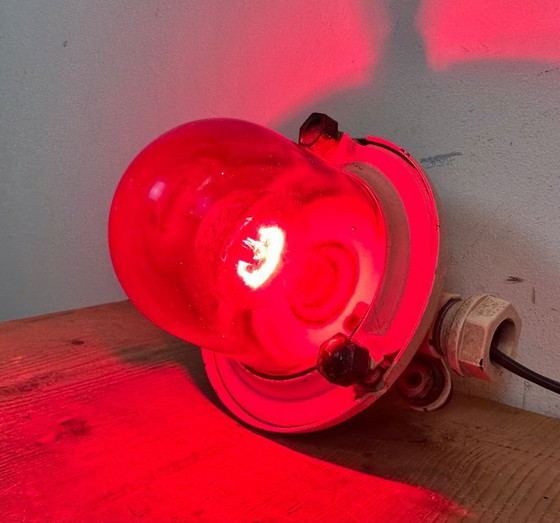 Image 1 of Applique murale ou plafonnier vintage beige en forme de navire soviétique, années 1960