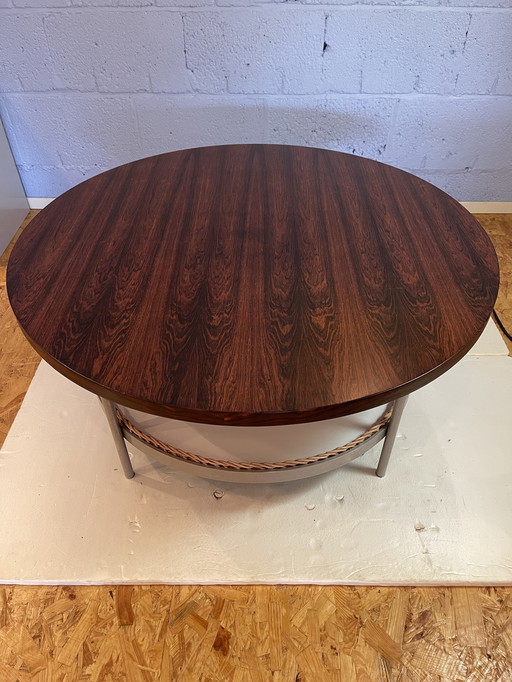 Mesa de salón vintage de mediados de siglo