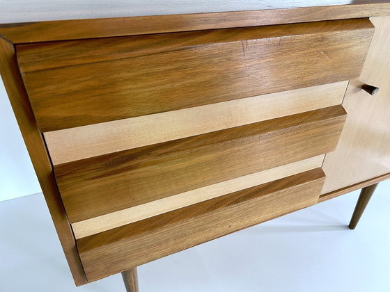 Image 1 of Credenza di metà secolo