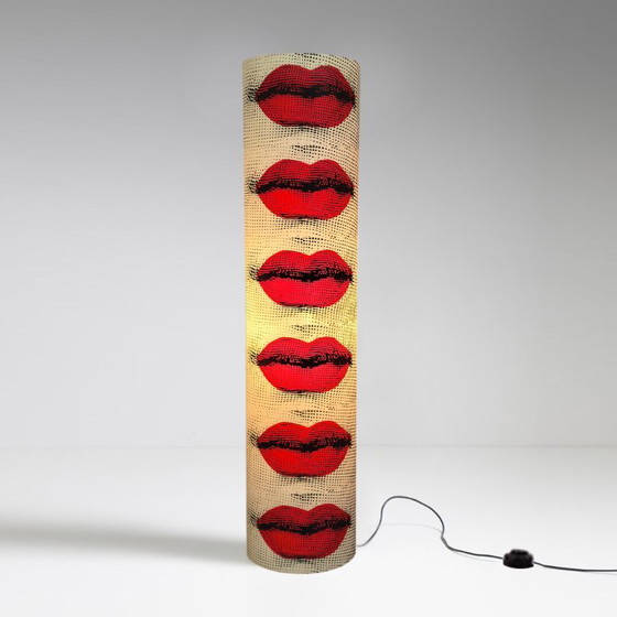 Image 1 of Lámpara de pie "Kisses" de Piero Fornasetti, años 90 para Antonangeli, colección Follia Pratica
