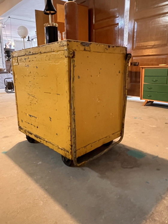 Image 1 of Industriële Laden Kast op Wielen