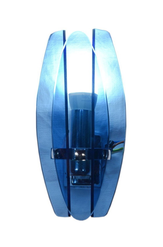 Blaue Wandleuchten, 11,5 cm breit x 22 cm hoch, Fontana Arte zugeschrieben, 1970 – Glass, Metal (photo 6 of 6)