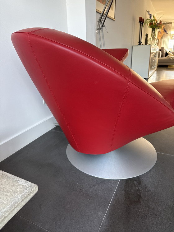 Image 1 of 2. X LeoLux Parabolica Rood