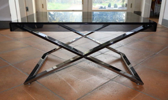 Image 1 of Aster X salontafel van gepolijst verchroomd aluminium en rookglas.