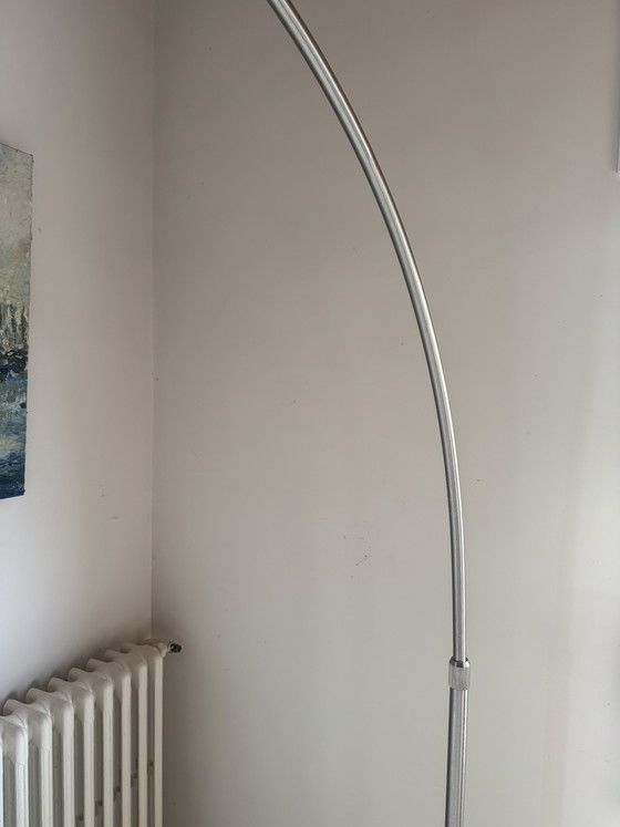Image 1 of XXL vintage design arched floor lamp – In the style of the Castiglioni brothers – 1970s