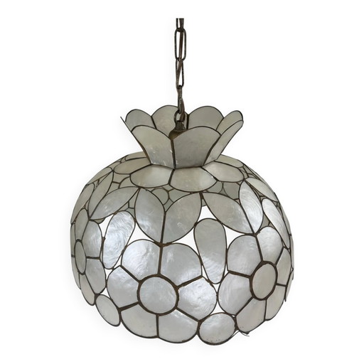 Grande suspension en nacre