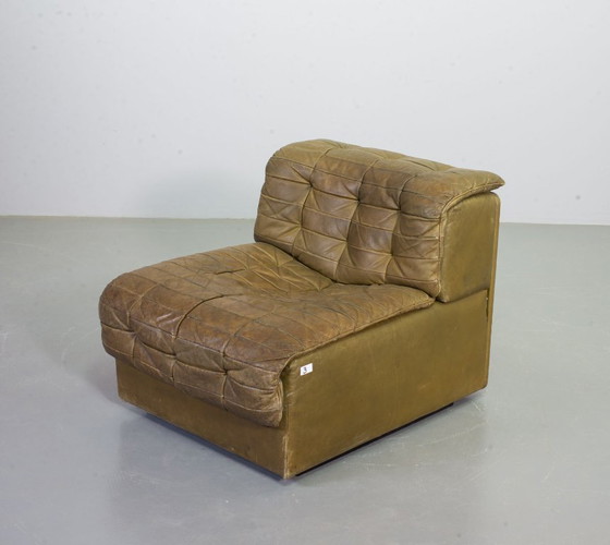 Image 1 of Sofá modular De Sede DS11 de cuero con parches verde oliva, diseño de mediados de siglo, 6 elementos. Suiza, años 70.