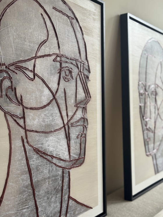 Image 1 of Duo d'œuvres d'art en techniques mixtes « Têtes monumentales » – LOFTLEVI (2003) – Iconique