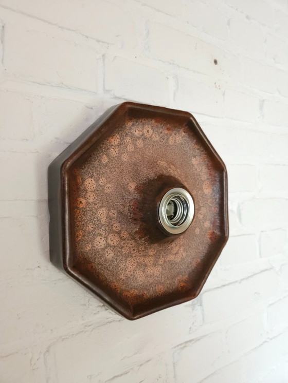 Image 1 of Keramieken aardewerken bruine vintage wandlamp, west germany fat lava stijl, keramische retro wandlamp, space age lamp
