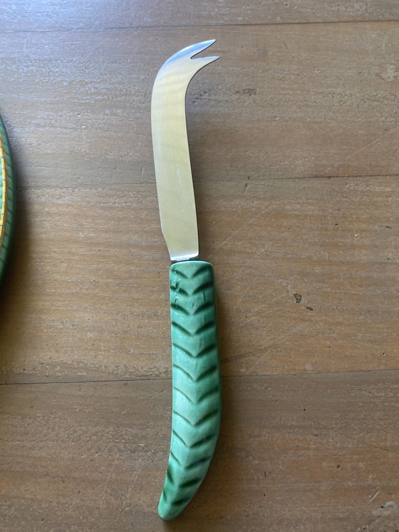 Image 1 of Plat et son couteau barbotine Sarreguemines