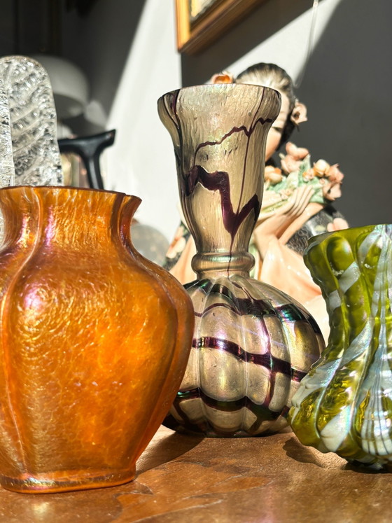 Vase Loetz en verre rose et orange irisé des années 1950 – Glass (photo 11 of 12)