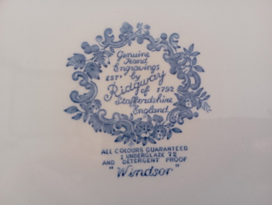 Piatti piani inglesi Ridgway 'Windsor' blu e bianco – Stoviglie, Porcelain (photo 3 of 22)