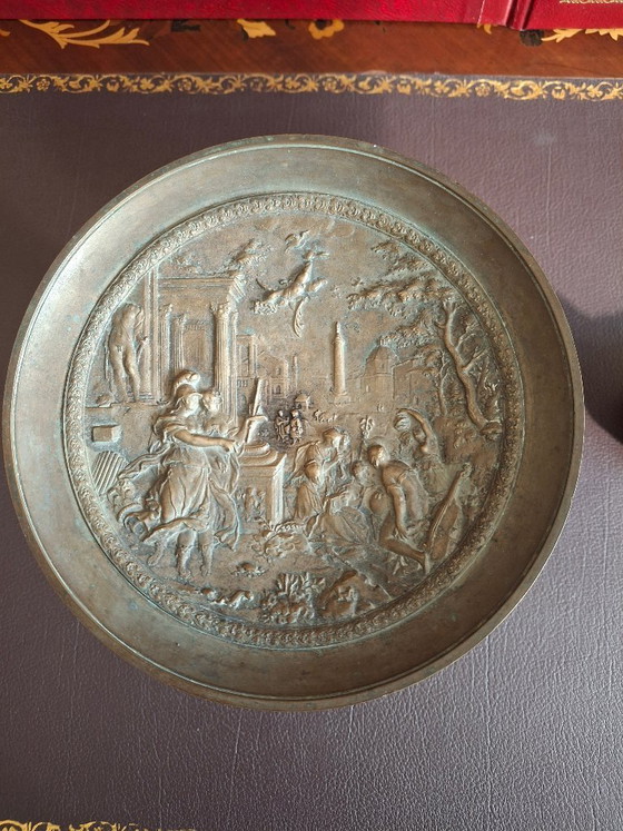 Image 1 of Paar Bronzebecher des Zweiten Kaiserreichs im antiken Stil: Der Triumph der Tugend und Neptun und Amphitrite